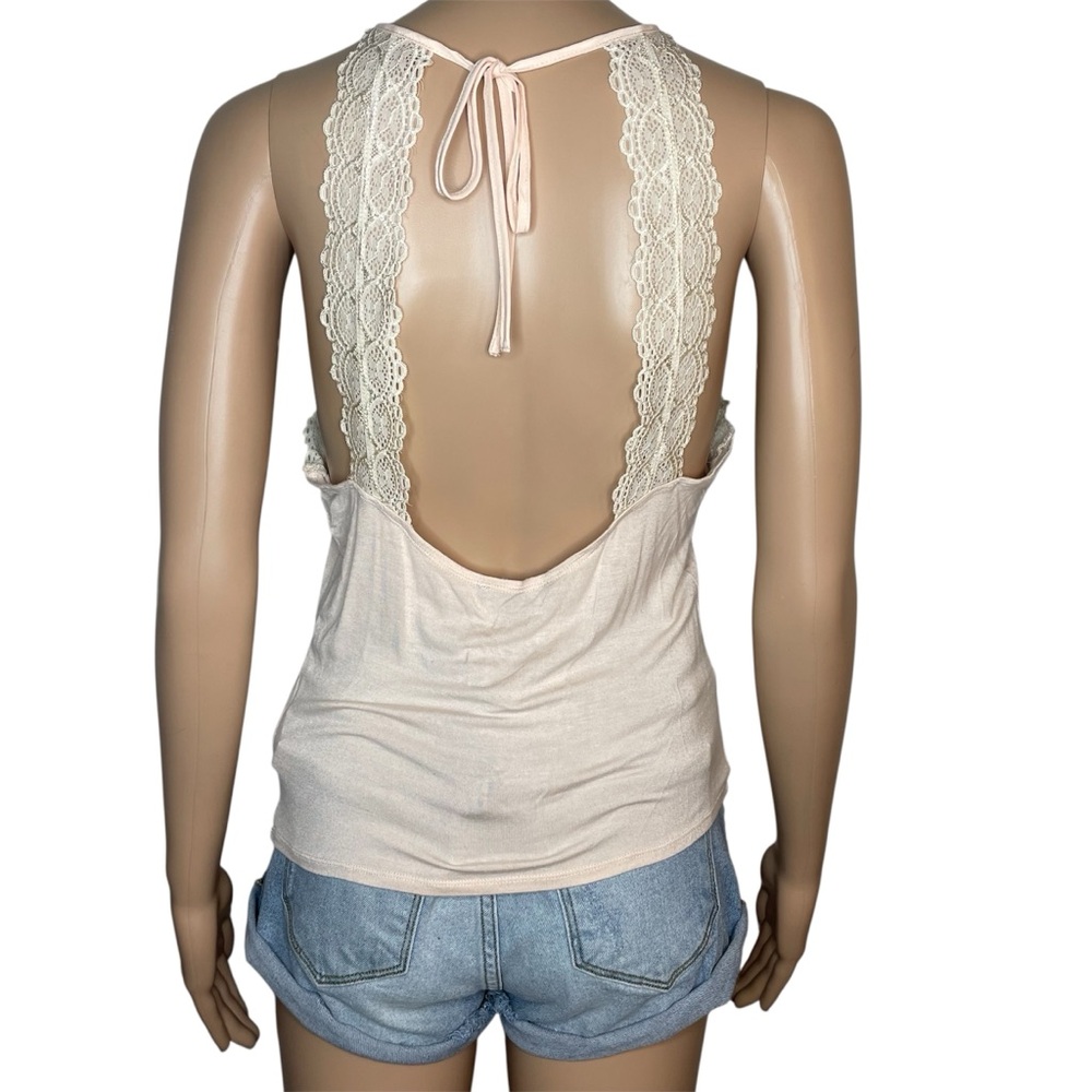 Forever21 Pretty Ivory Crewneck Open Tie Back Sleeveless Lace Detail Tank Top - Picture 3 of 6